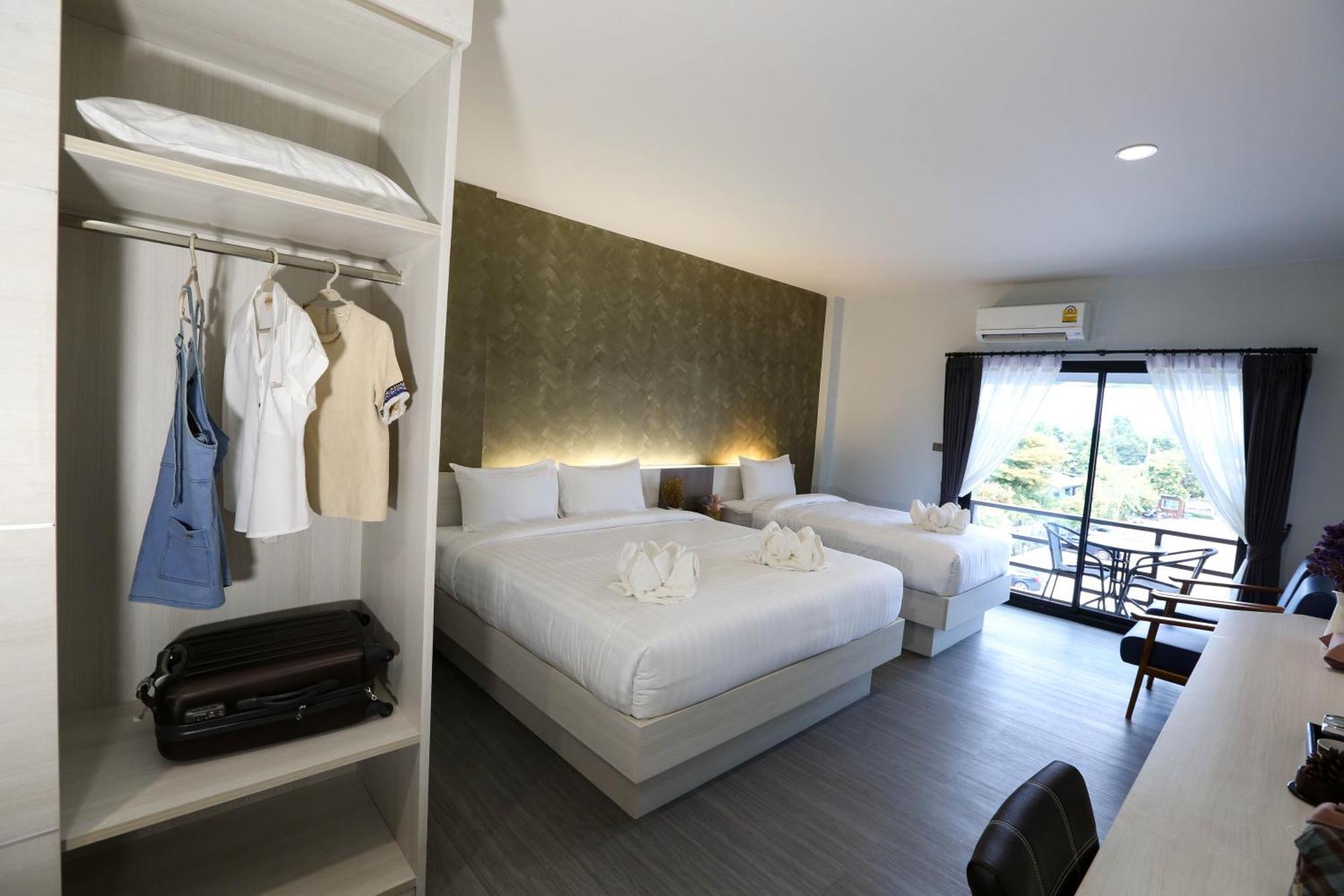 Socool Grand Hotel Nang Rong Bagian luar foto