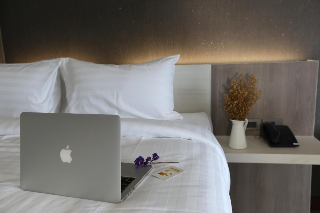 Socool Grand Hotel Nang Rong Bagian luar foto